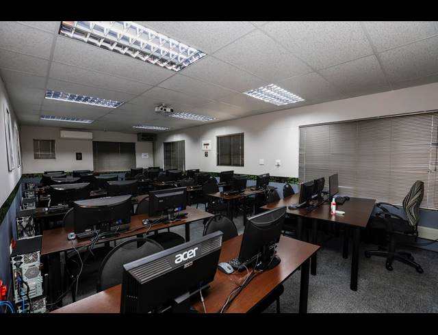 990M² BUSINESS CENTRE FOR SALE IN MORNINGSIDE